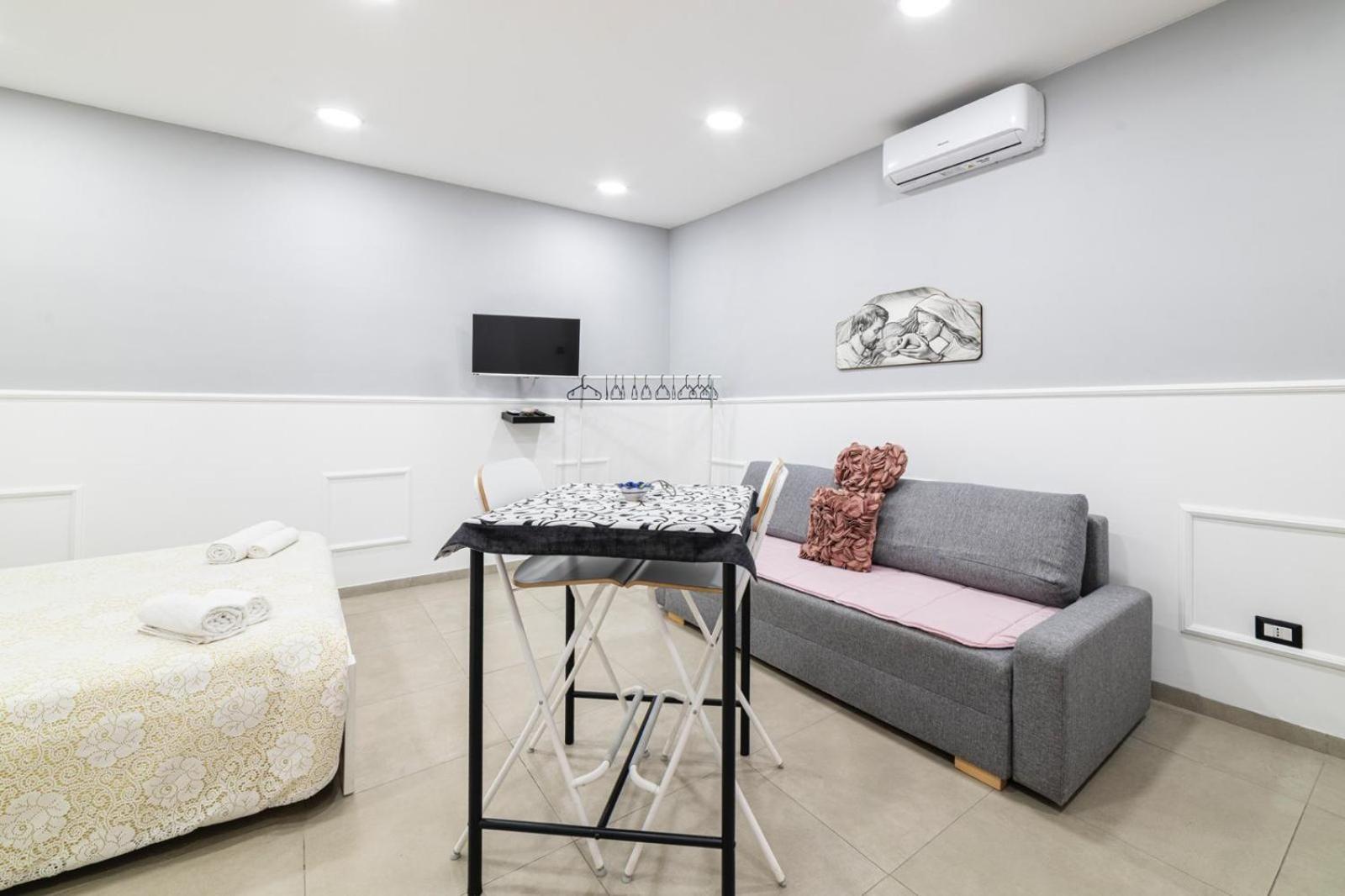 Apartament Many House Neapol Zewnętrze zdjęcie